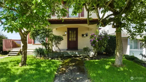 2422 Grand Ave, Everett, WA 98201