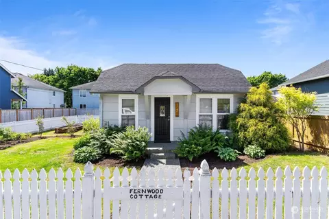 313 7th St, Snohomish, WA 98290