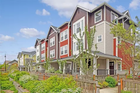 3320 SW Graham St #301, Seattle, WA 98126