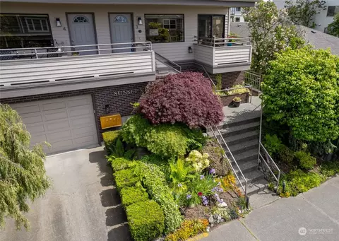 228 2nd Ave N #3, Edmonds, WA 98020