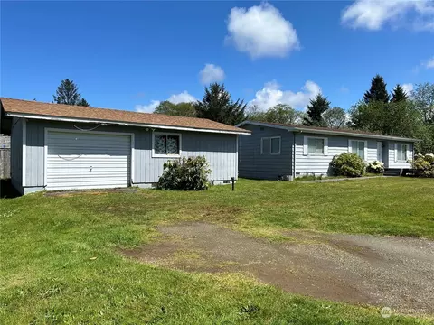 1614 Idaho Ave N, Long Beach, WA 98631