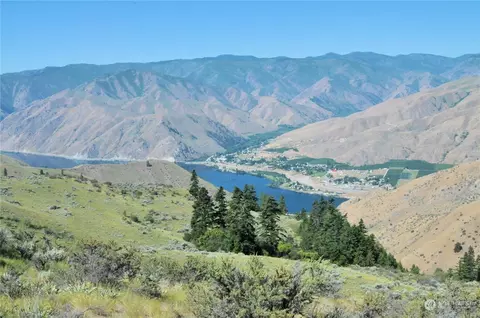 6 Road S NW, Waterville, WA 98858
