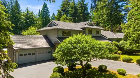20041 SE 24th St, Sammamish, WA 98075