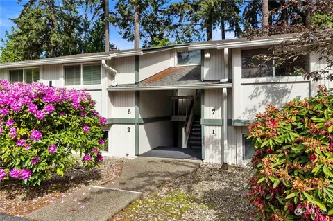 408 S 323rd St #L8, Federal Way, WA 98003