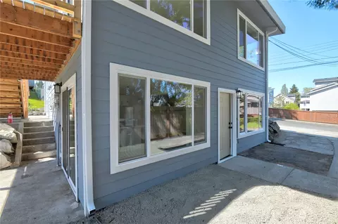 2727 S 125 St, Seattle, WA 98168