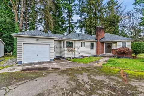 1211 N 7th Ave, Kelso, WA 98626
