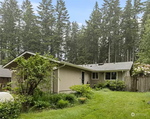 14012 Lakeview Way NW, Gig Harbor, WA 98329