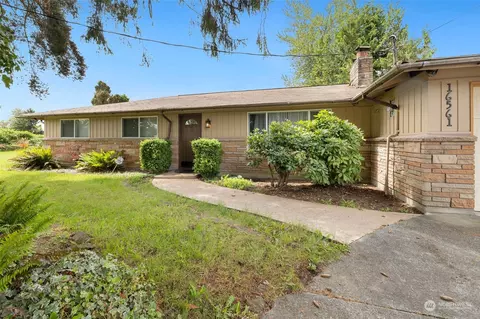 16561 116th Ave SE, Renton, WA 98058