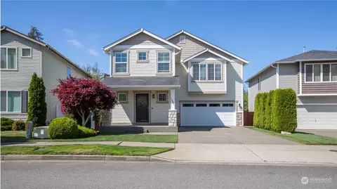 1561 Sinclair Dr, Dupont, WA 98327