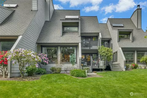 1908 102nd Ave NE, Bellevue, WA 98004