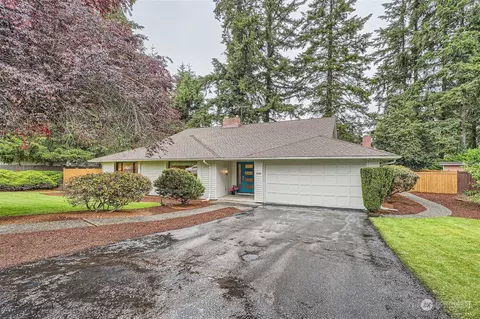 16020 NE 19th Pl, Bellevue, WA 98008