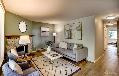 12504 NE 117th Pl #A7, Kirkland, WA 98034