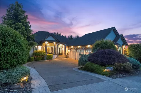 835 NW Grand Ridge Dr, Camas, WA 98607