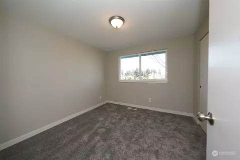 Bedroom - 22211 47th Ave E, Spanaway, WA 98387 photo 2 of 3