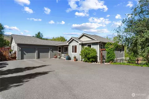 42 Lost Spoke Ln, Wenatchee, WA 98801