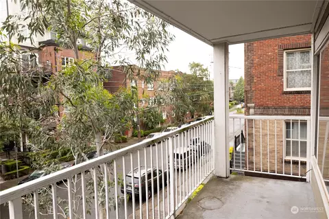 Exterior - 308 Summit Ave E #305, Seattle, WA 98102 photo 1 of 1