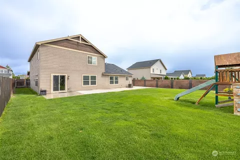 Exterior - 4102 Phoenix Ln, Pasco, WA 99301 photo 5 of 6