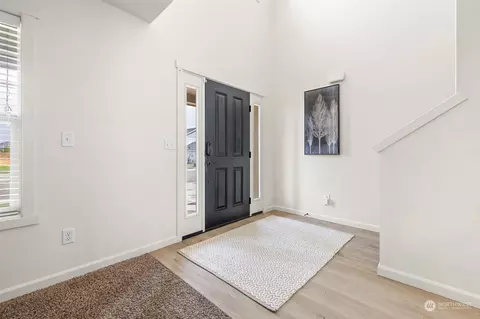 Entry Way - 4102 Phoenix Ln, Pasco, WA 99301 photo 1 of 7
