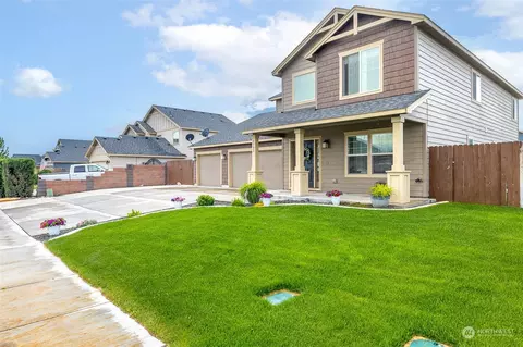 Exterior - 4102 Phoenix Ln, Pasco, WA 99301 photo 2 of 6