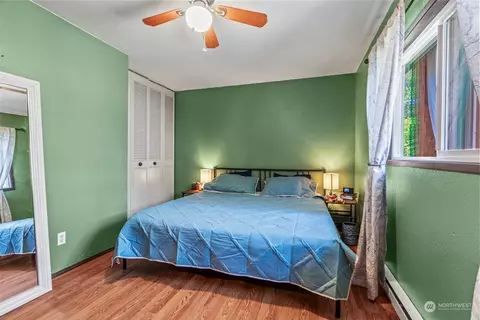 Bedroom - 855 34th Ave, Longview, WA 98632 photo 3 of 3