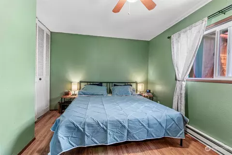 Bedroom - 855 34th Ave, Longview, WA 98632 photo 2 of 3
