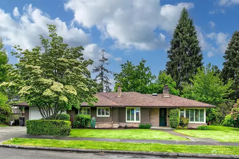 6502 NE 61st St, Seattle, WA 98115