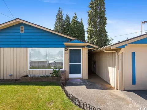 1013 Beach Ave, Marysville, WA 98270