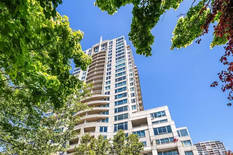 2600 2nd Ave #1703, Seattle, WA 98121