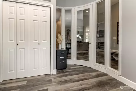 Entry Way - 15507 147th Avenue Ct E, Orting, WA 98360 photo 4 of 5