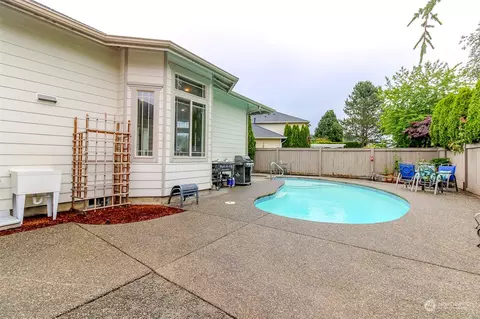 Exterior - 15507 147th Avenue Ct E, Orting, WA 98360 photo 8 of 10