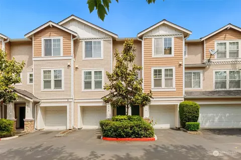 6018 S 233rd St, Kent, WA 98032