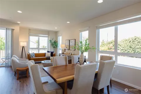 Dining - 4226 148th St SE #A3, Bothell, WA 98012 photo 1 of 2