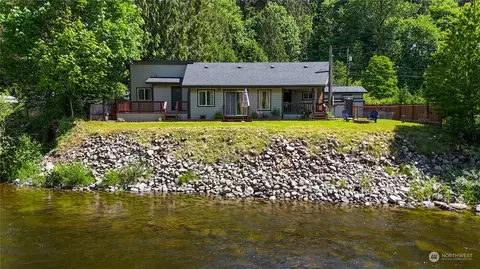 6002 207th Dr NE, Granite Falls, WA 98252