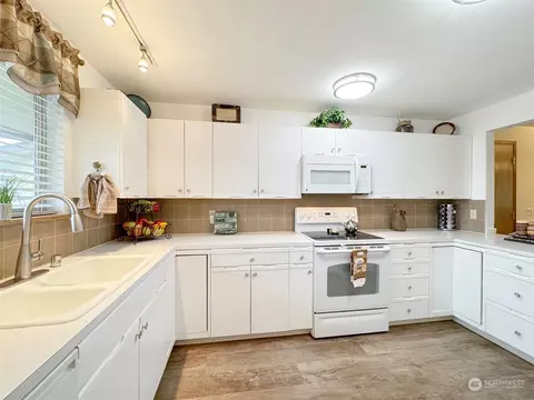 1301 S Third Ave #21C, Sequim, WA 98382 photo 7
