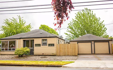 Exterior - 577 24th Ave, Longview, WA 98632 photo 2 of 6