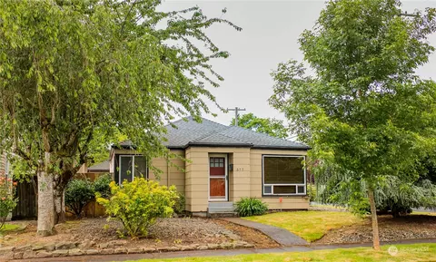 577 24th Ave, Longview, WA 98632