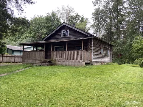 203 Skywall Dr, Sultan, WA 98294