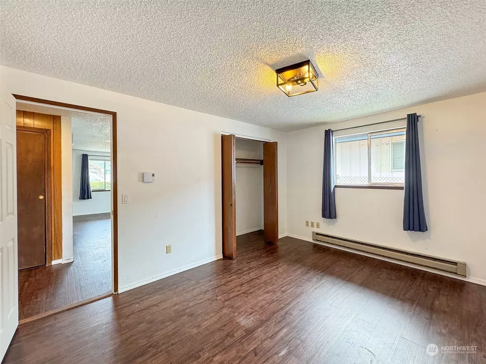 Bedroom - 206 W Prairie St, Sequim, WA 98382 photo 5 of 5