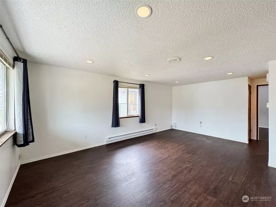 Living - 206 W Prairie St, Sequim, WA 98382 photo 5 of 5