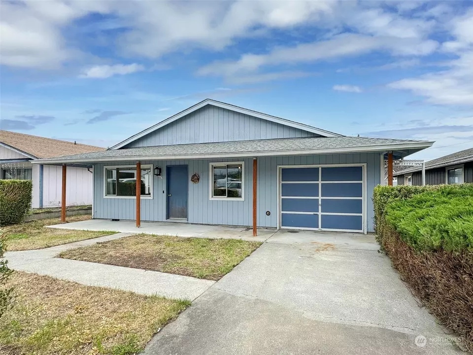 Exterior - 206 W Prairie St, Sequim, WA 98382 photo 13 of 13