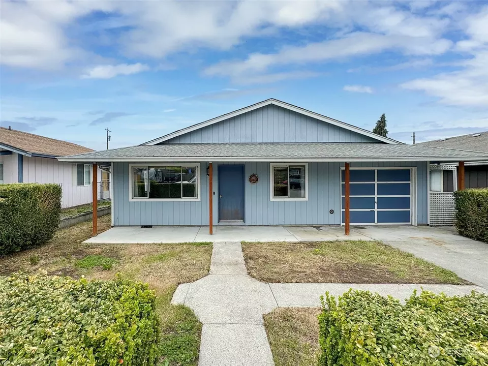 Exterior - 206 W Prairie St, Sequim, WA 98382 photo 1 of 13
