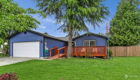1953 Elhardt St, Camano Island, WA 98282