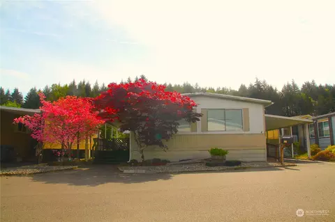 123 Sereno Circle Dr, Bremerton, WA 98312