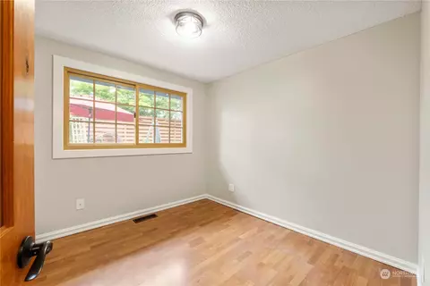 1948 Mckinley St, Enumclaw, WA 98022 photo 12