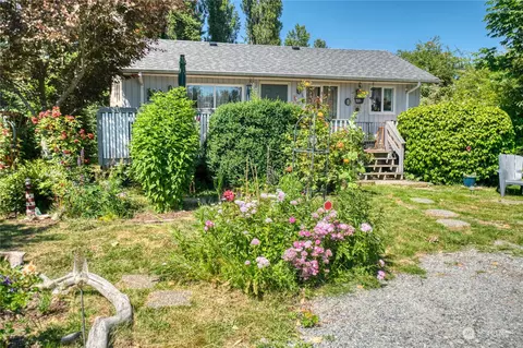 1568 Panorama Dr, Point Roberts, WA 98281