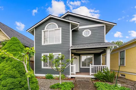 8410 46th Ave S, Seattle, WA 98118