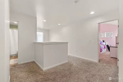 Entry Way - 4927 Switchback Loop SE, Lacey, WA 98513 photo 5 of 5