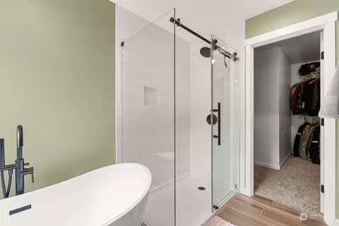 Bath - 4927 Switchback Loop SE, Lacey, WA 98513 photo 4 of 5