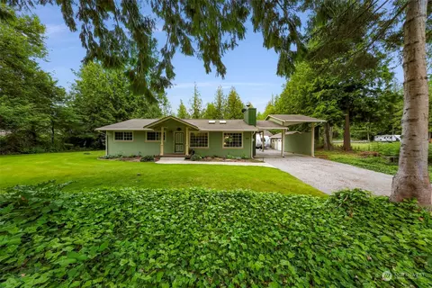 165 Celtic Ln, Bellingham, WA 98226