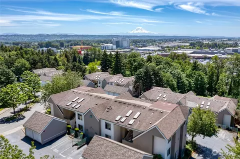 15315 Sunwood Blvd #A303, Tukwila, WA 98188